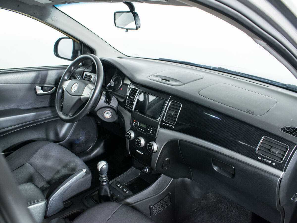 Сан-Ён Актион б/у, 2013, Механическая. Фото: #6