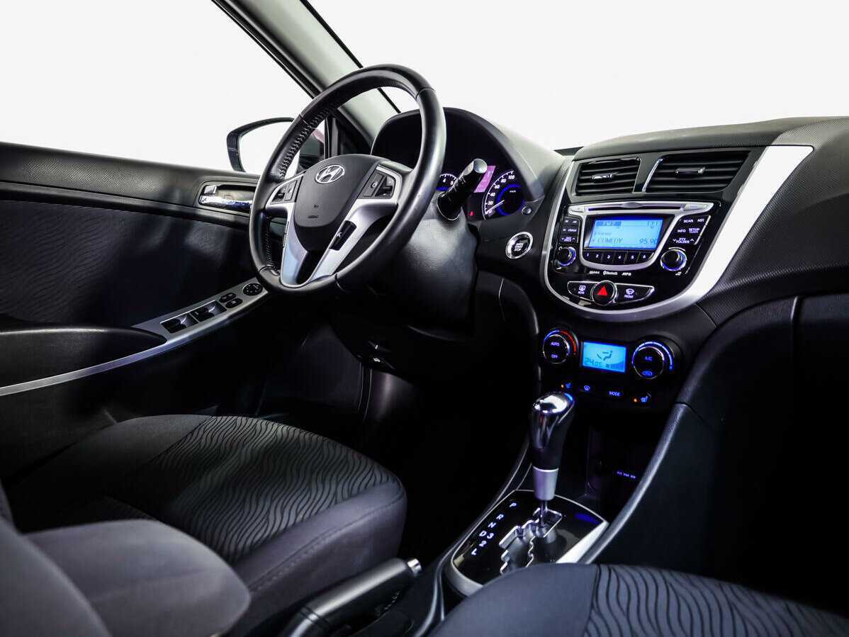 Хендай Солярис б/у, 2012, Автоматическая. Фото: #7