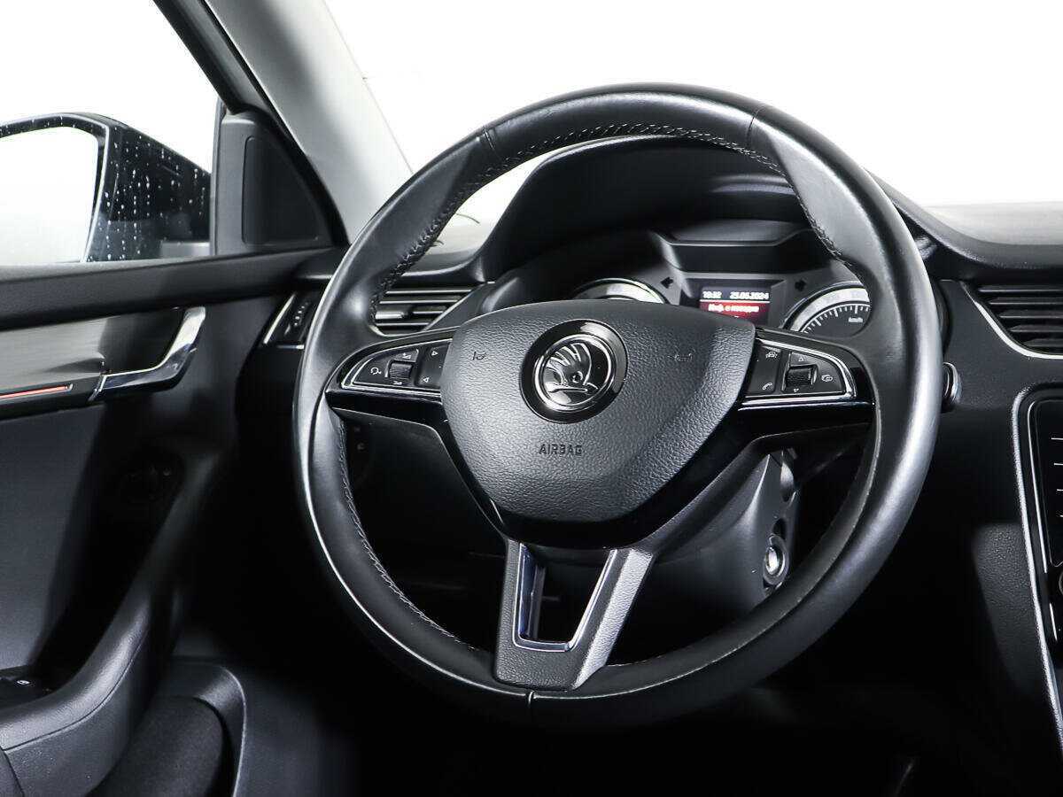 Шкода Октавия б/у, 2018, Роботизированная. Фото: #16