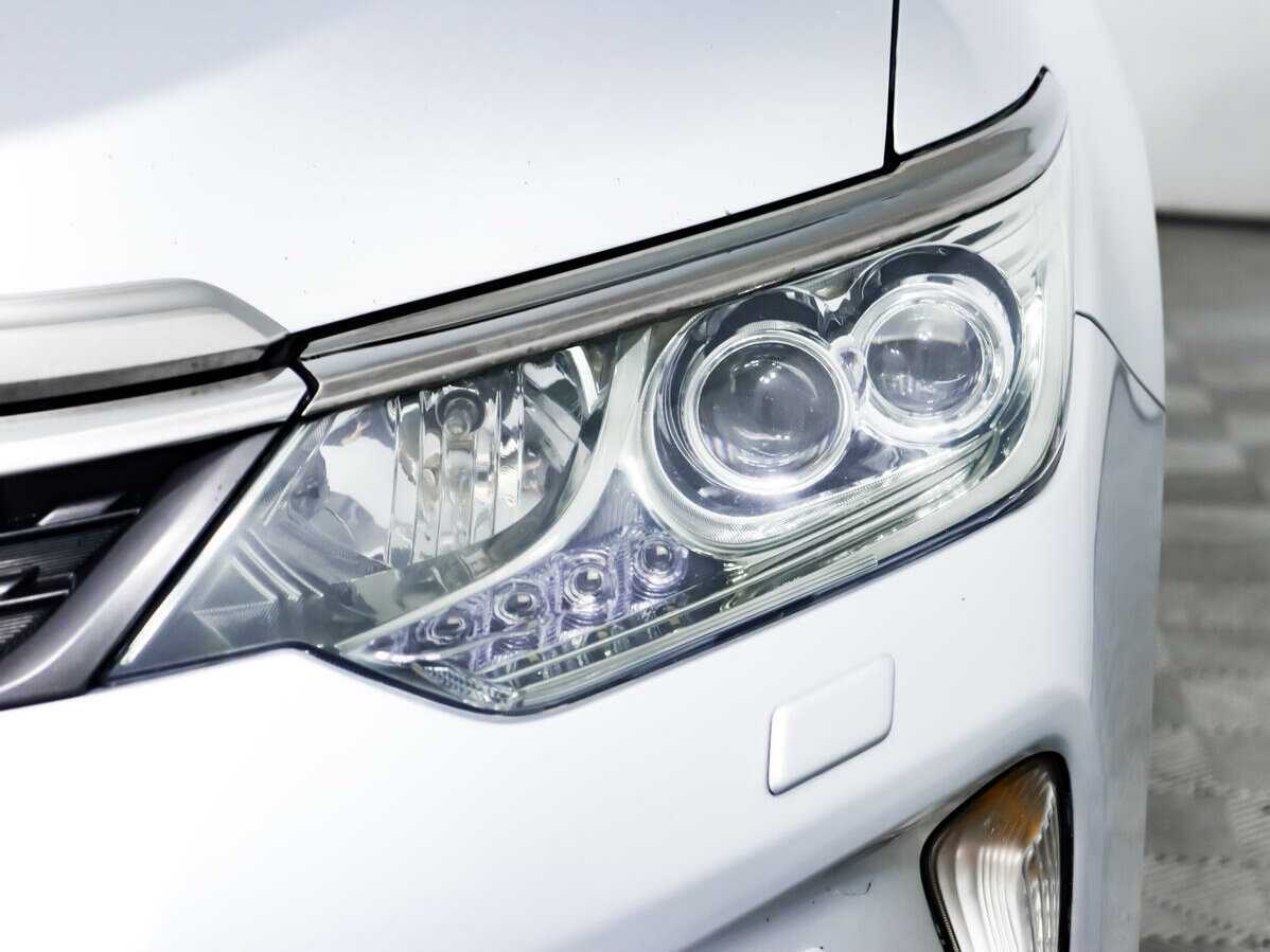 Тойота Камри б/у, 2015, Автоматическая. Фото: #14