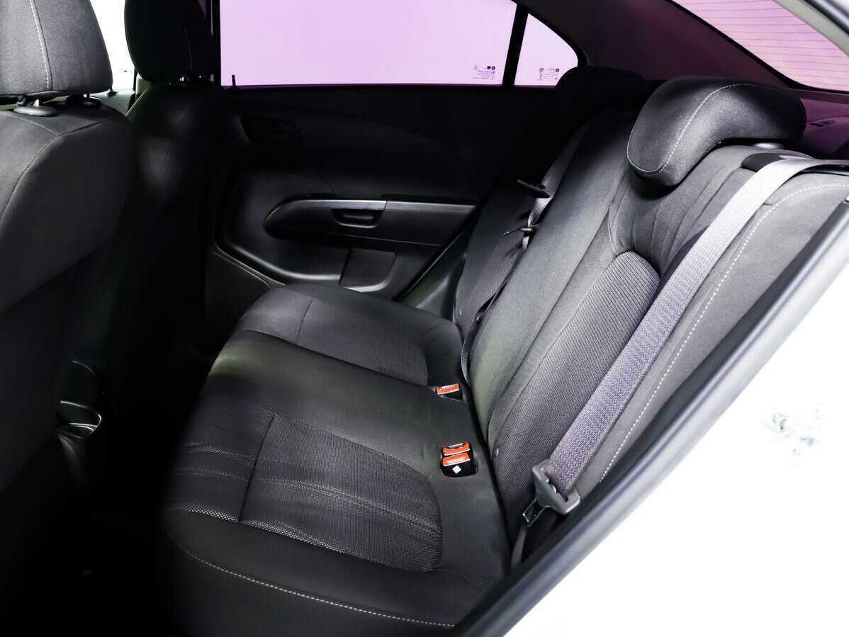 Шевроле Авео б/у, 2014, Механическая. Фото: #10