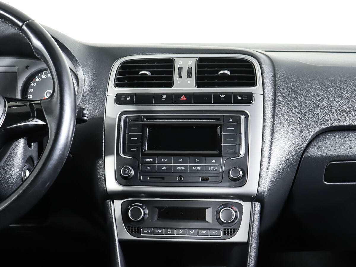 Фольксваген Поло б/у, 2016, Автоматическая. Фото: #11