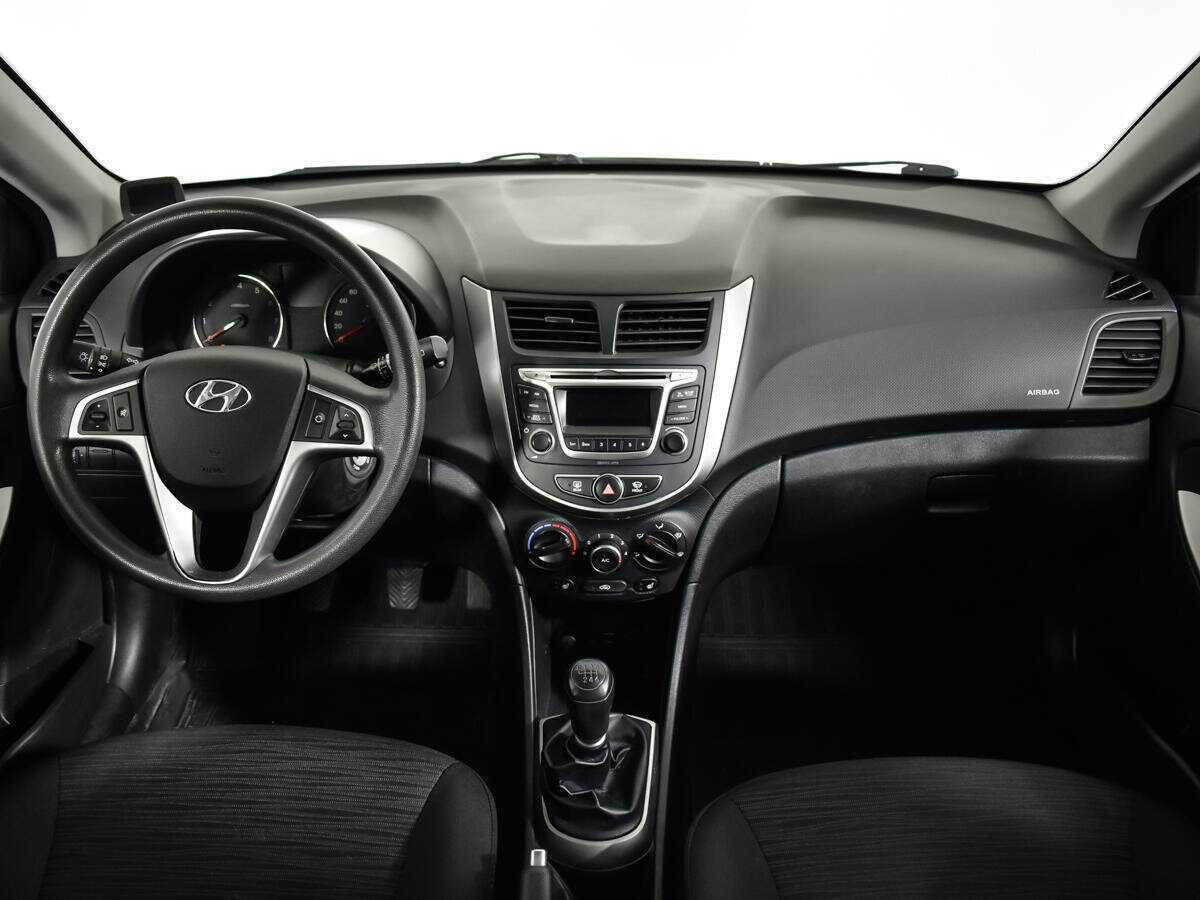 Хендай Солярис б/у, 2015, Механическая. Фото: #11