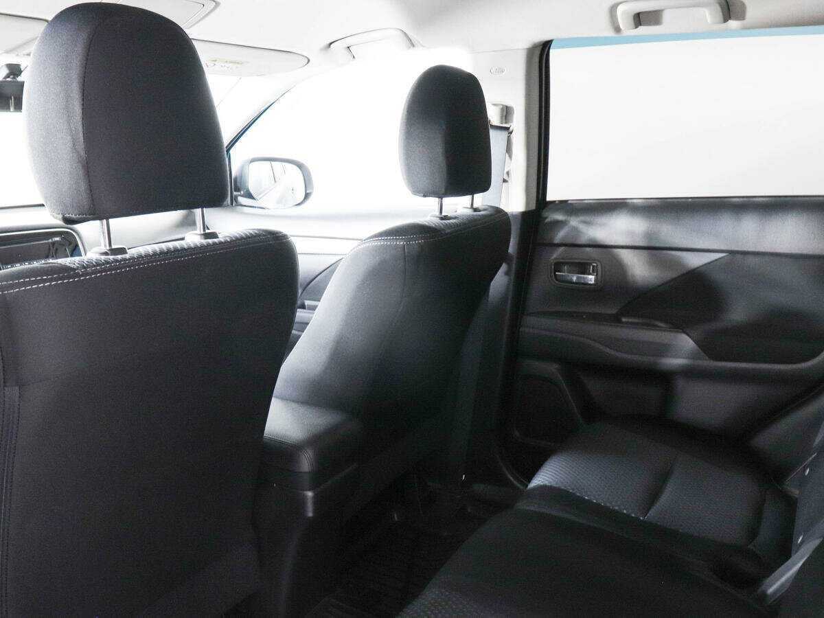 Митсубиши Оутлэндер б/у, 2016, Вариатор. Фото: #11