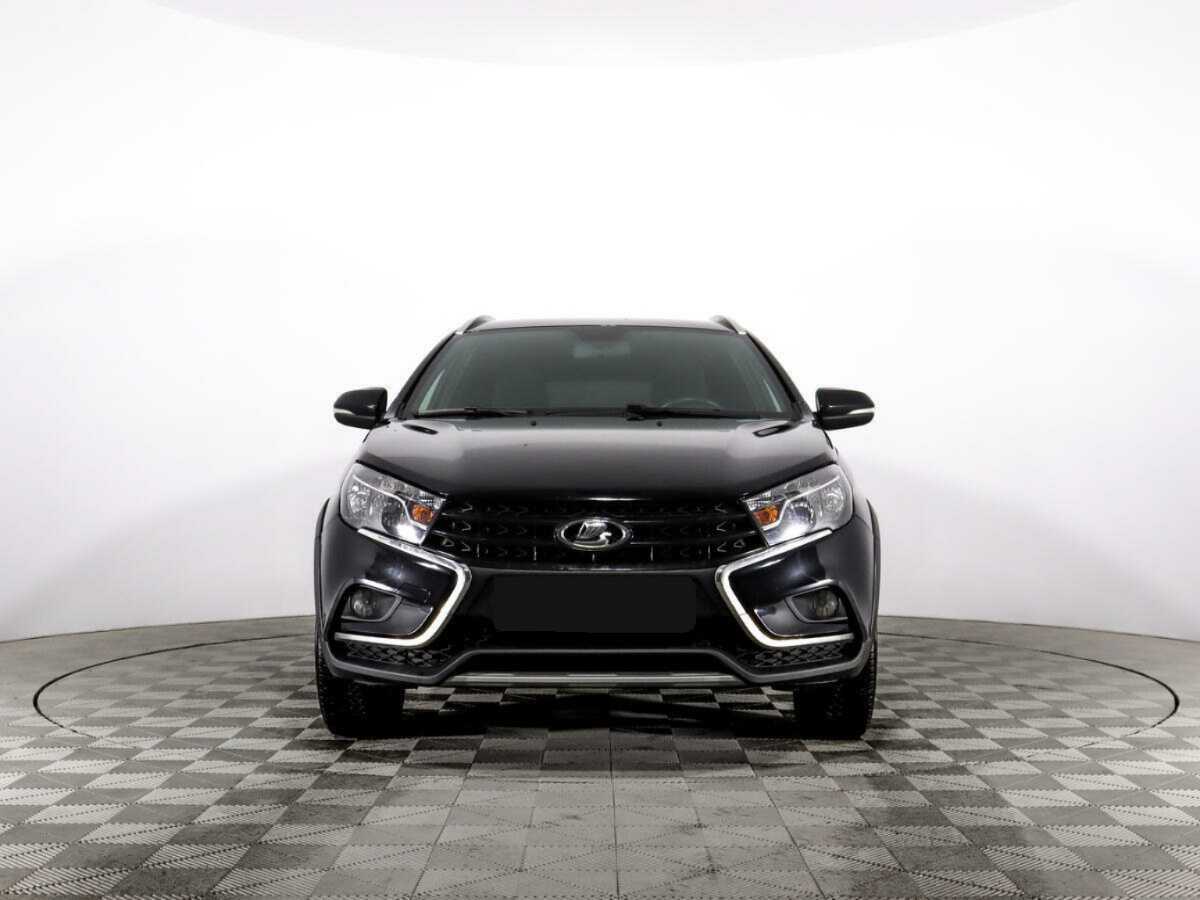 Лада (ВАЗ) Веста б/у, 2021, Механическая. Фото: #1