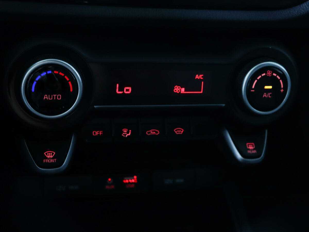 Киа Рио б/у, 2017, Автоматическая. Фото: #11