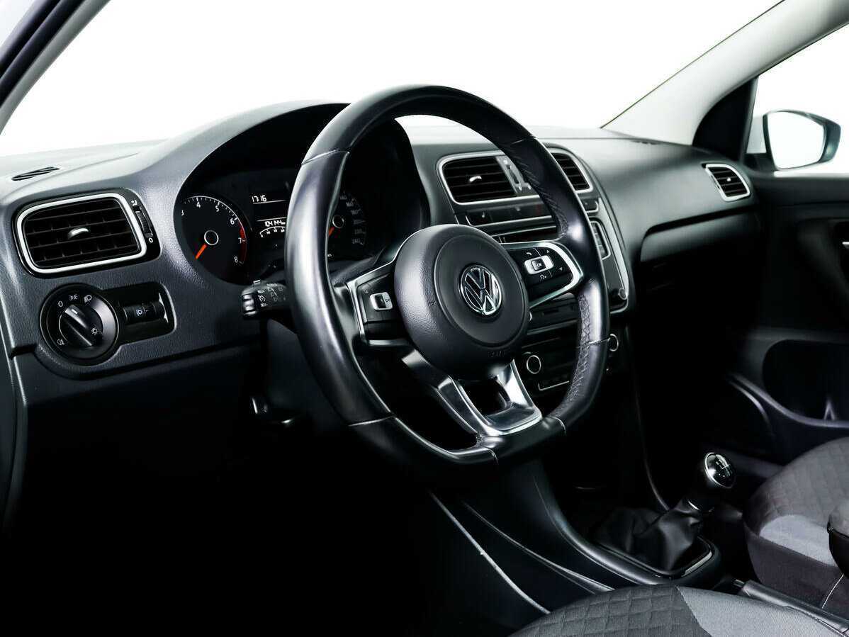 Фольксваген Поло б/у, 2019, Механическая. Фото: #12