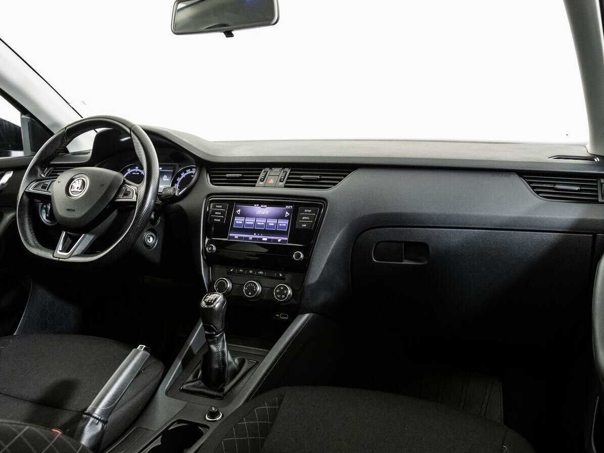 Шкода Октавия б/у, 2018, Механическая. Фото: #8