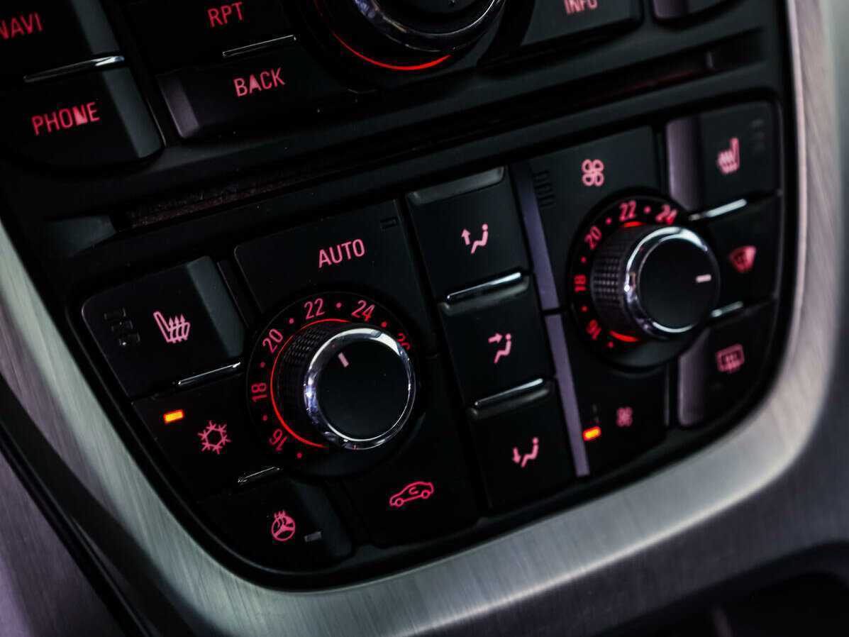 Опель Астра б/у, 2012, Автоматическая. Фото: #13