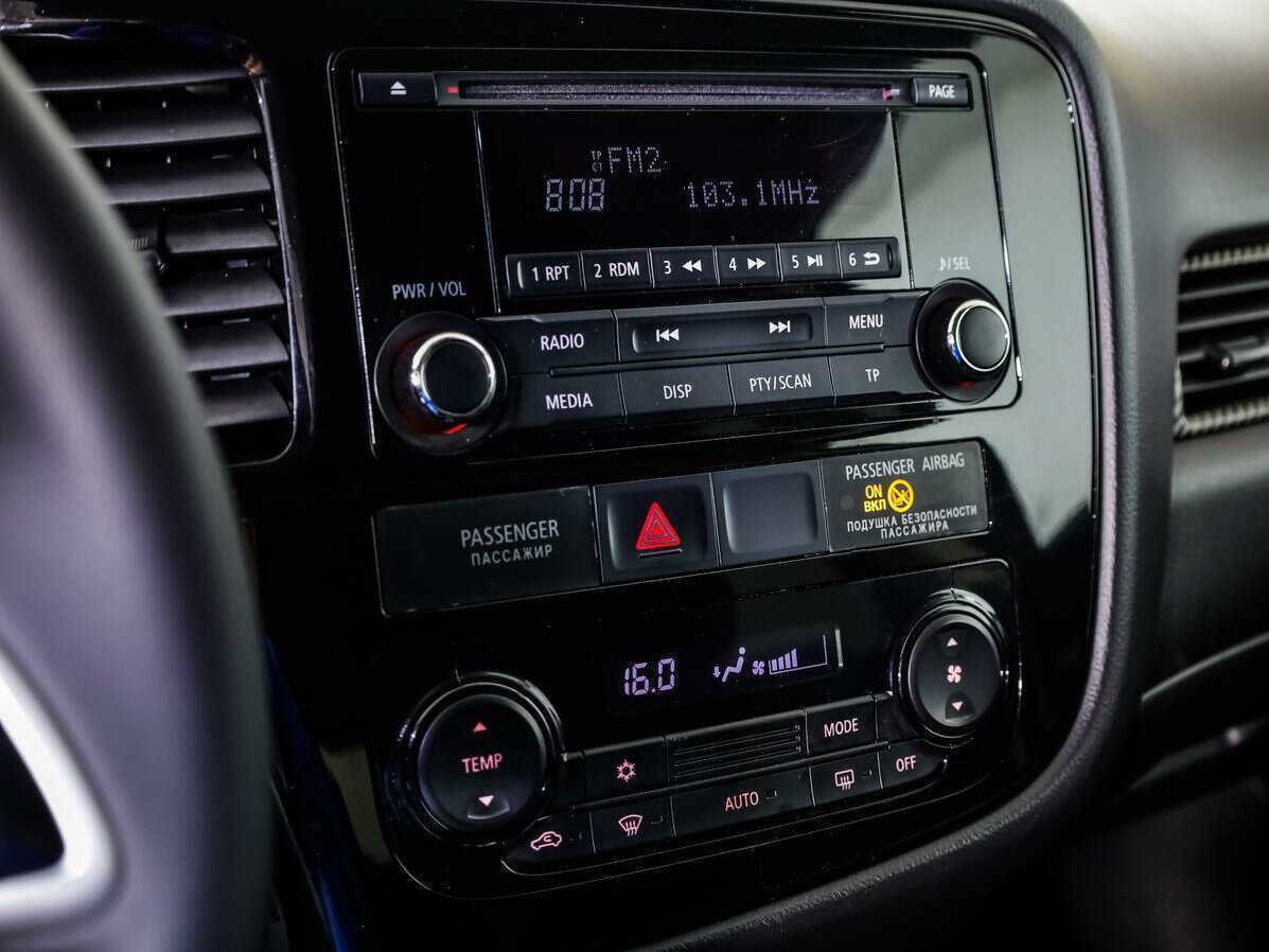 Митсубиши Оутлэндер б/у, 2015, Вариатор. Фото: #11