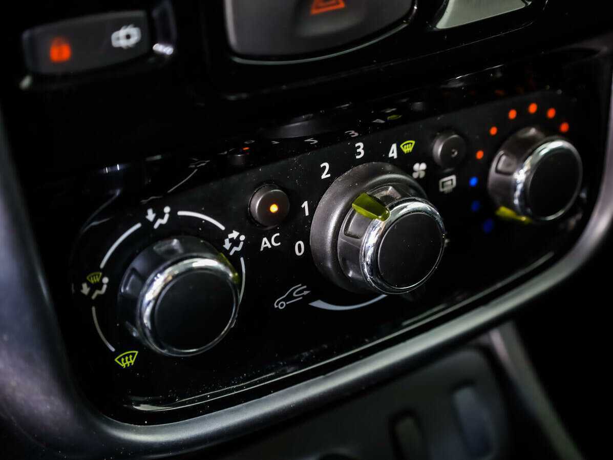 Рено Дастер б/у, 2013, Механическая. Фото: #12