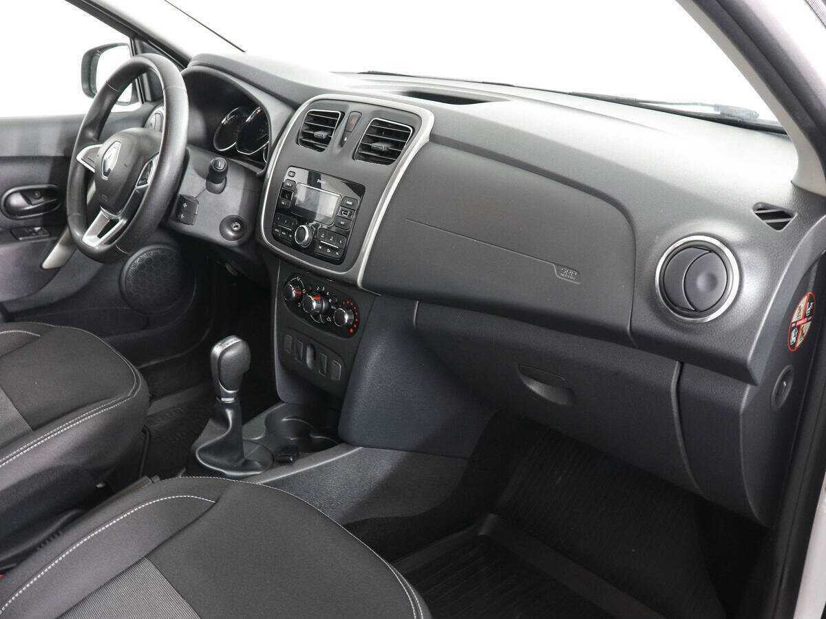 Рено Логан б/у, 2022, Вариатор. Фото: #9