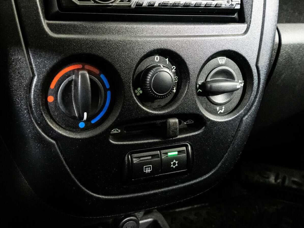 Лада (ВАЗ) Гранта б/у, 2012, Механическая. Фото: #9