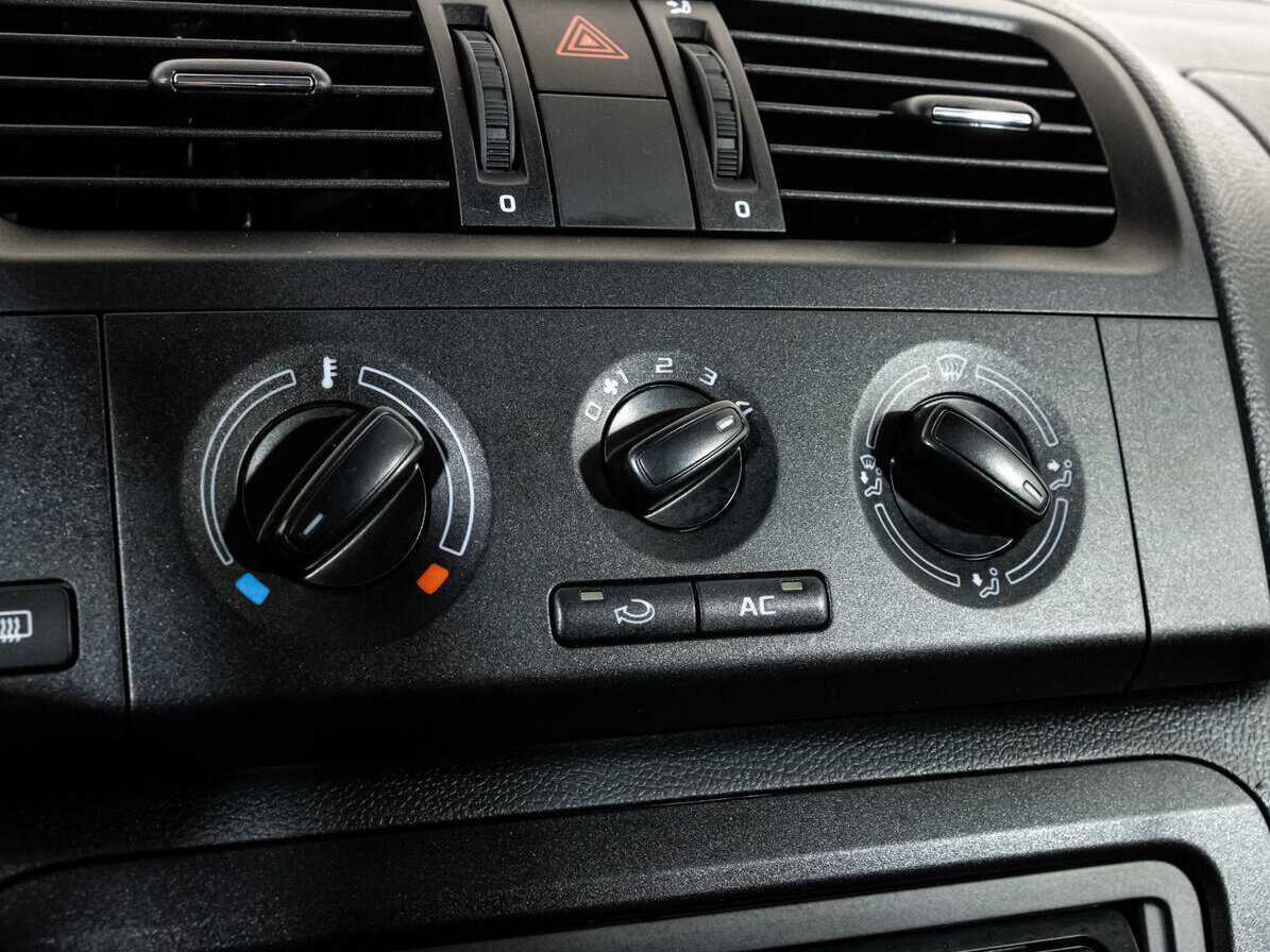 Шкода Фабия б/у, 2012, Механическая. Фото: #11