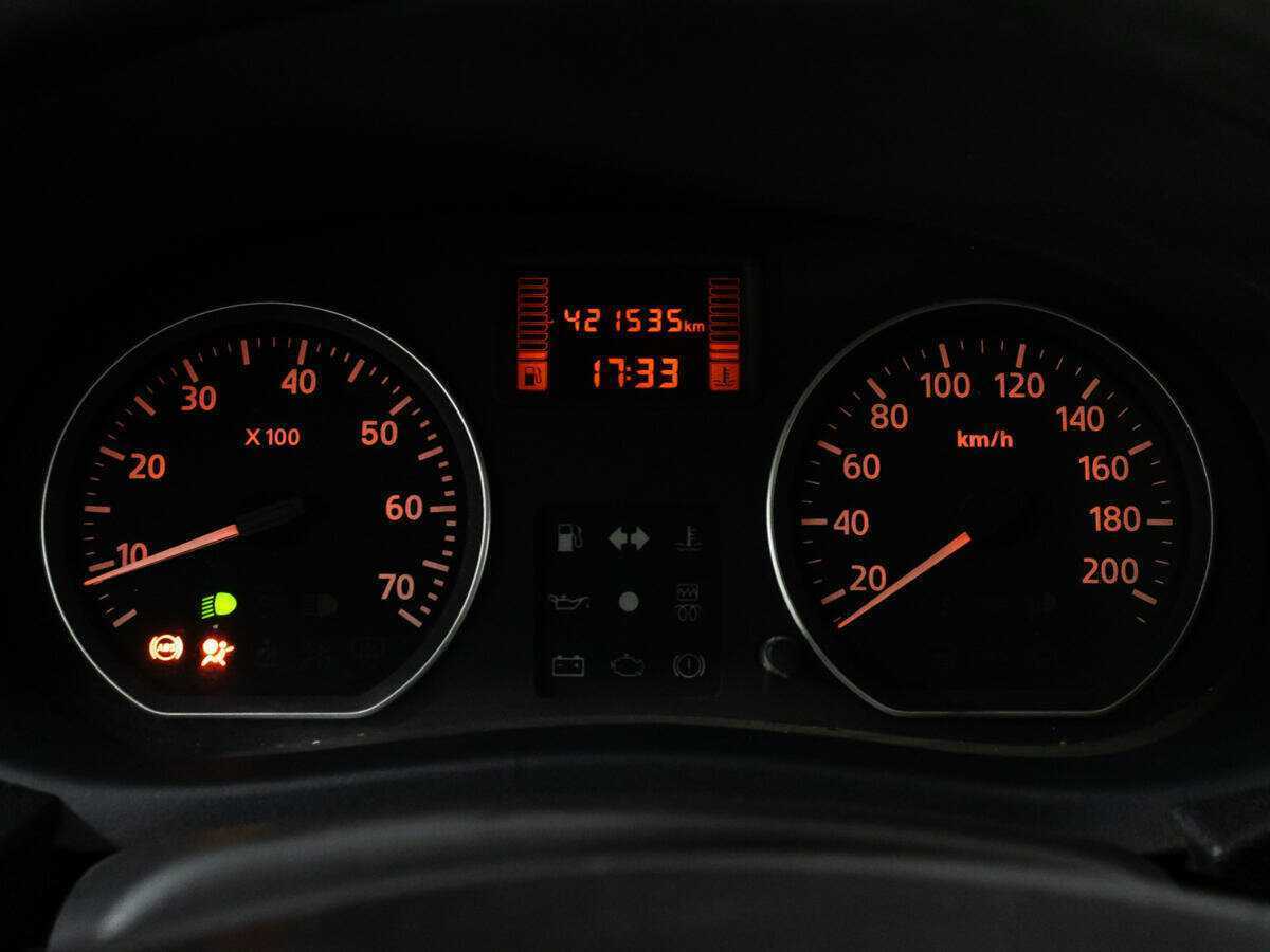 Ниссан Альмера б/у, 2014, Механическая. Фото: #11