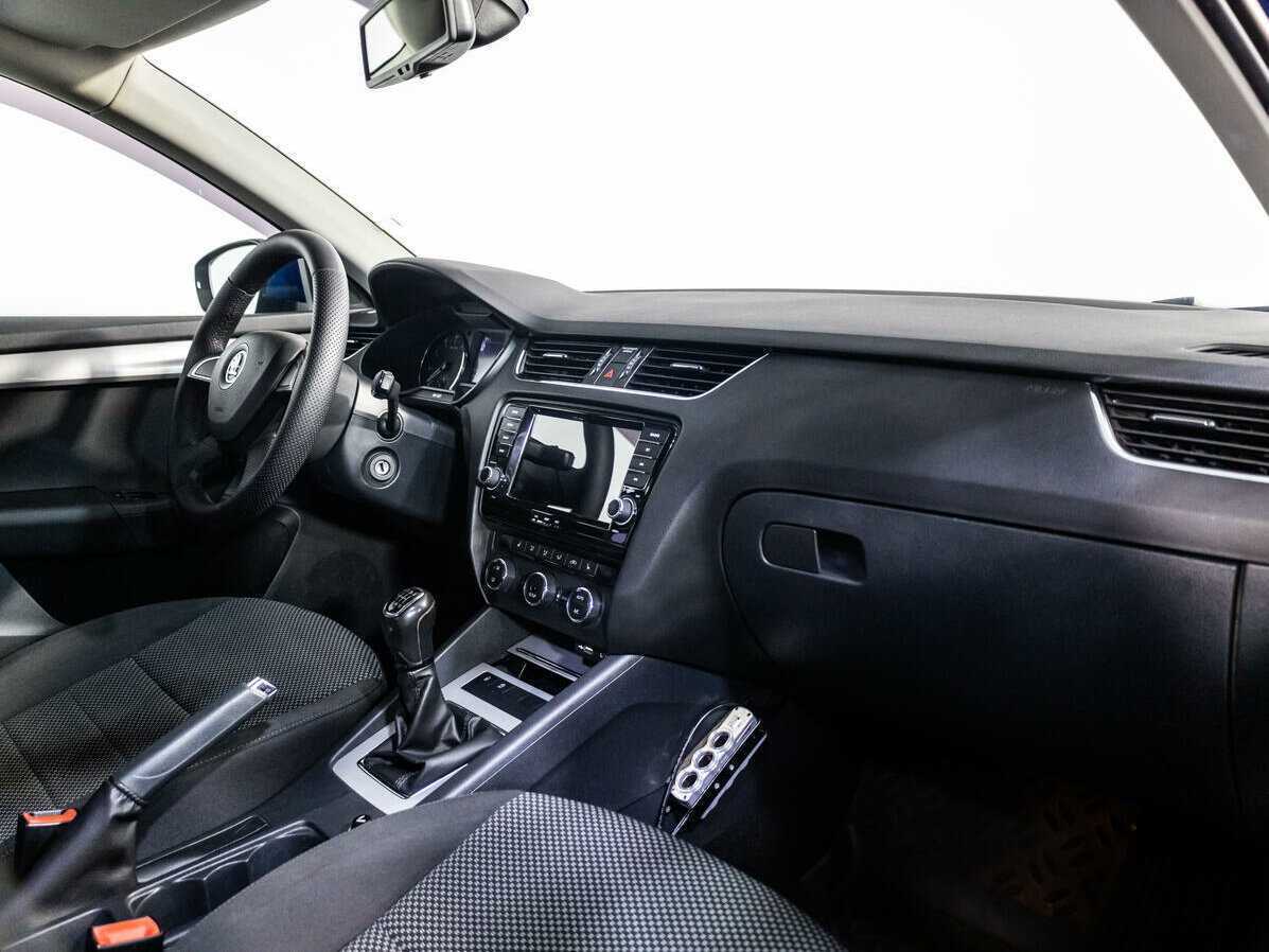 Шкода Октавия б/у, 2013, Механическая. Фото: #6