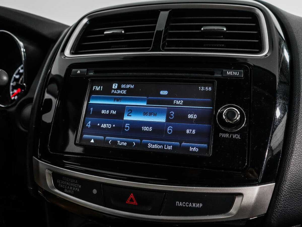 Митсубиши АС-Икс б/у, 2015, Вариатор. Фото: #11