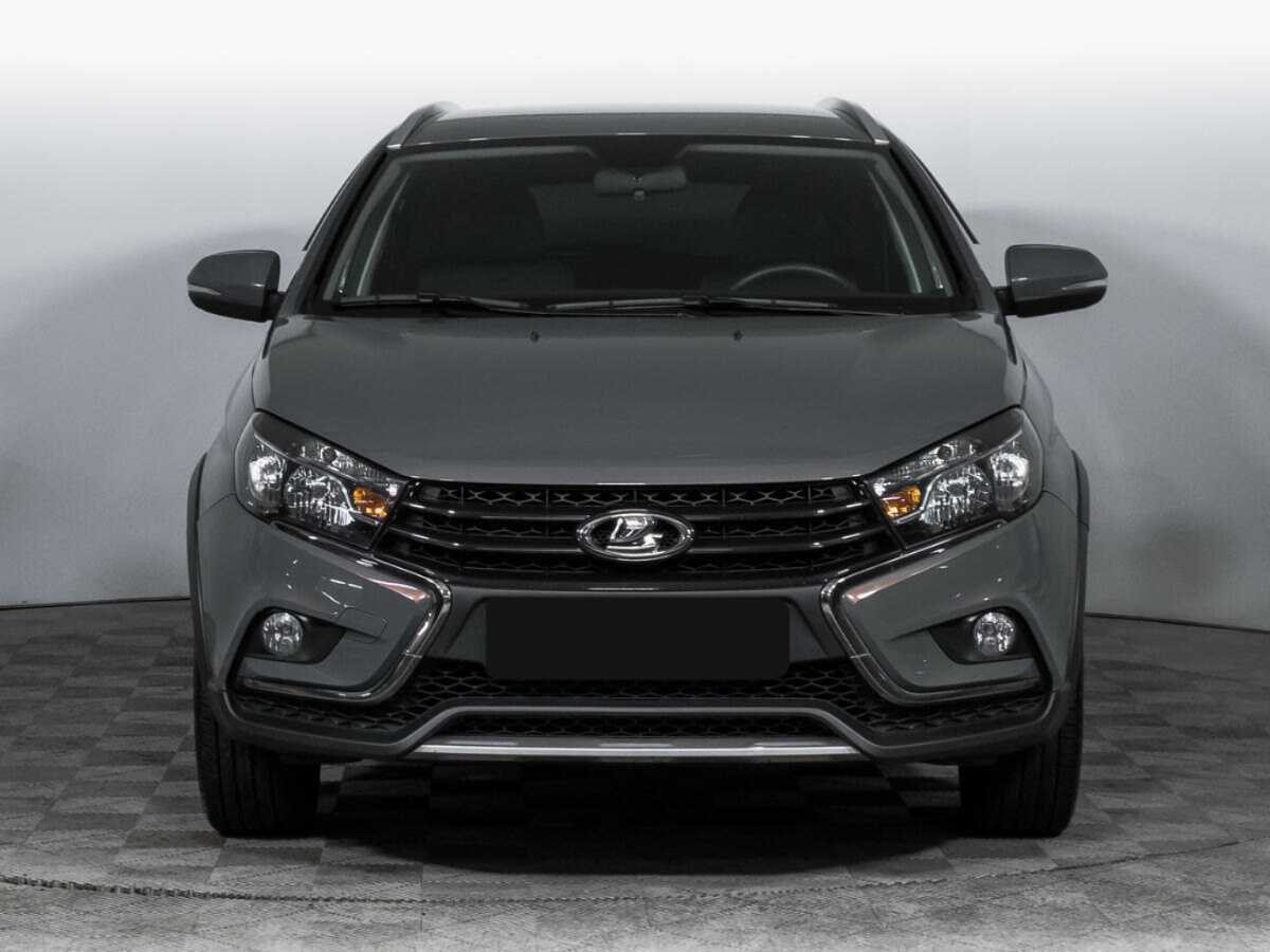 Лада (ВАЗ) Веста б/у, 2021, Механическая. Фото: #1