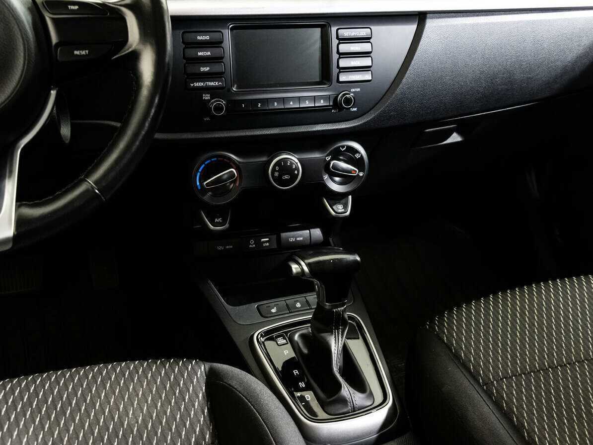 Киа Рио б/у, 2018, Автоматическая. Фото: #9