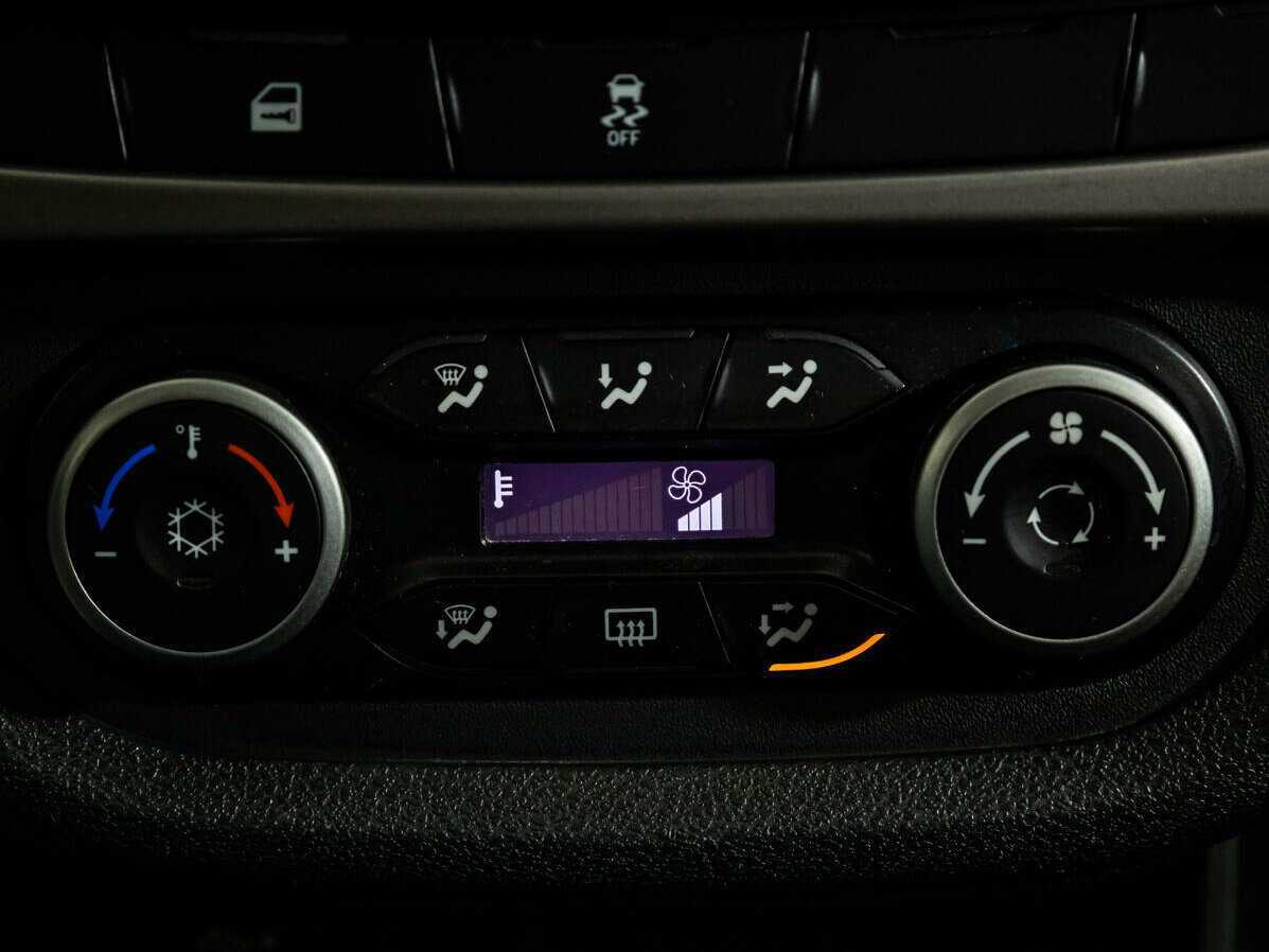 Лада (ВАЗ) Веста б/у, 2016, Роботизированная. Фото: #11