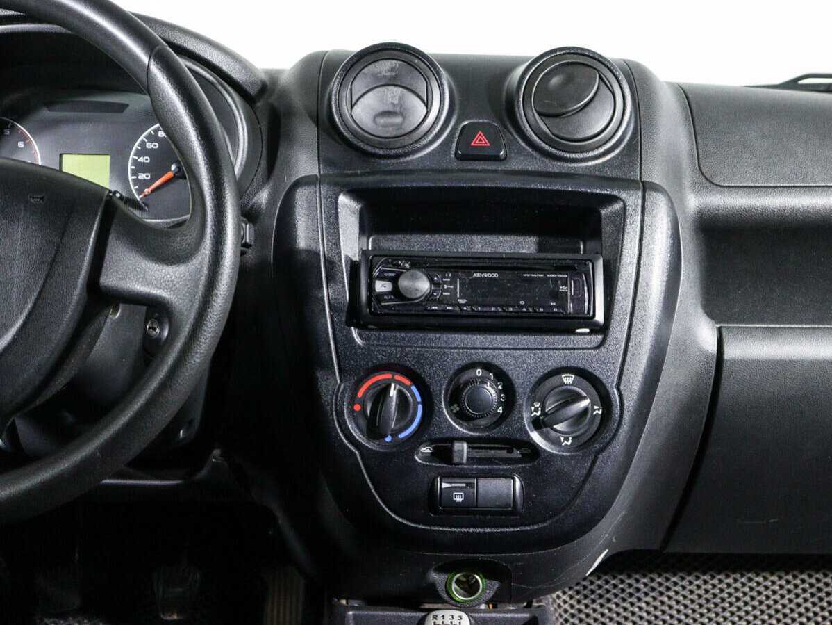 Лада (ВАЗ) Гранта б/у, 2013, Механическая. Фото: #10