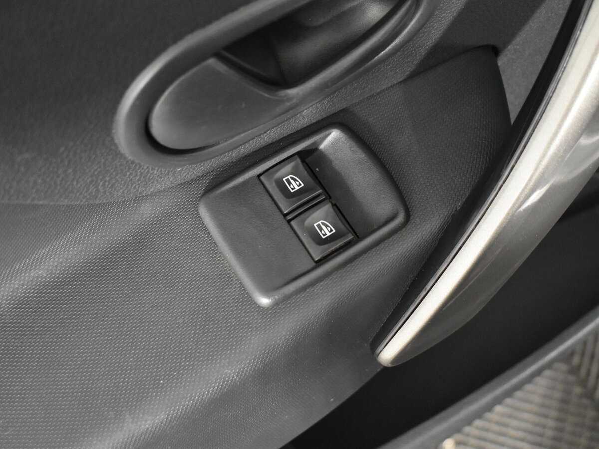 Рено Логан б/у, 2020, Механическая. Фото: #7