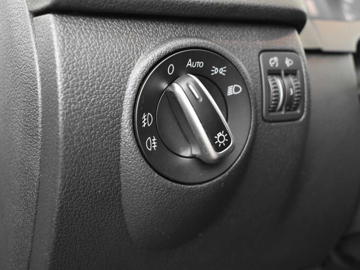 Фольксваген Тигуан б/у, 2012, Автоматическая. Фото: #6