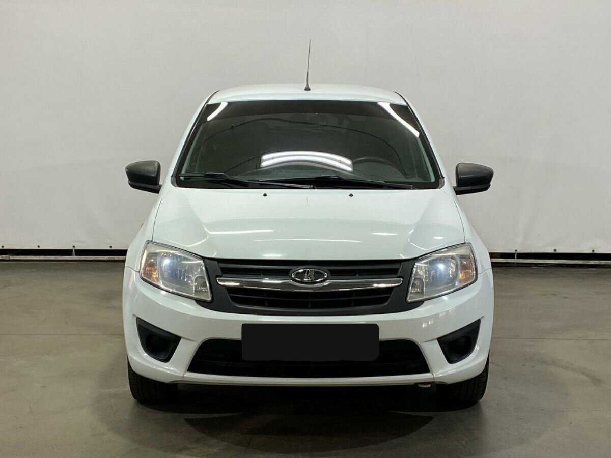 Лада (ВАЗ) Гранта б/у, 2016, Механическая. Фото: #1