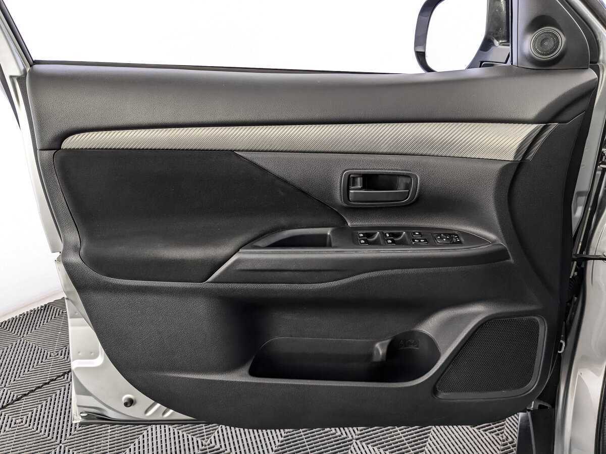 Митсубиши Оутлэндер б/у, 2015, Вариатор. Фото: #14