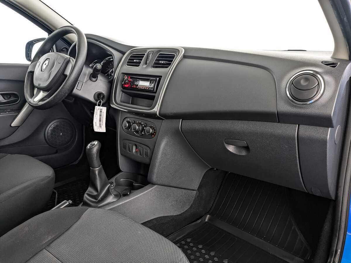 Рено Логан б/у, 2016, Механическая. Фото: #8