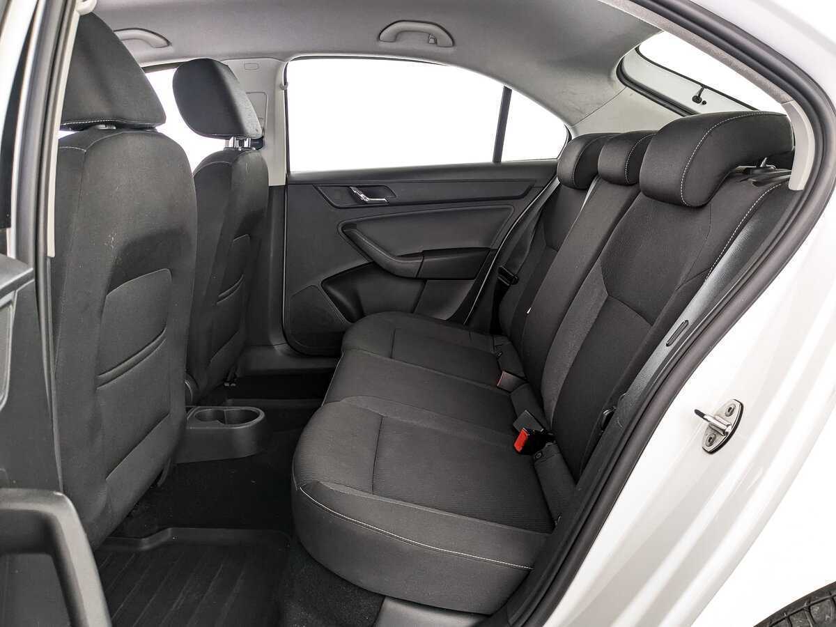 Шкода Рапид б/у, 2015, Роботизированная. Фото: #13