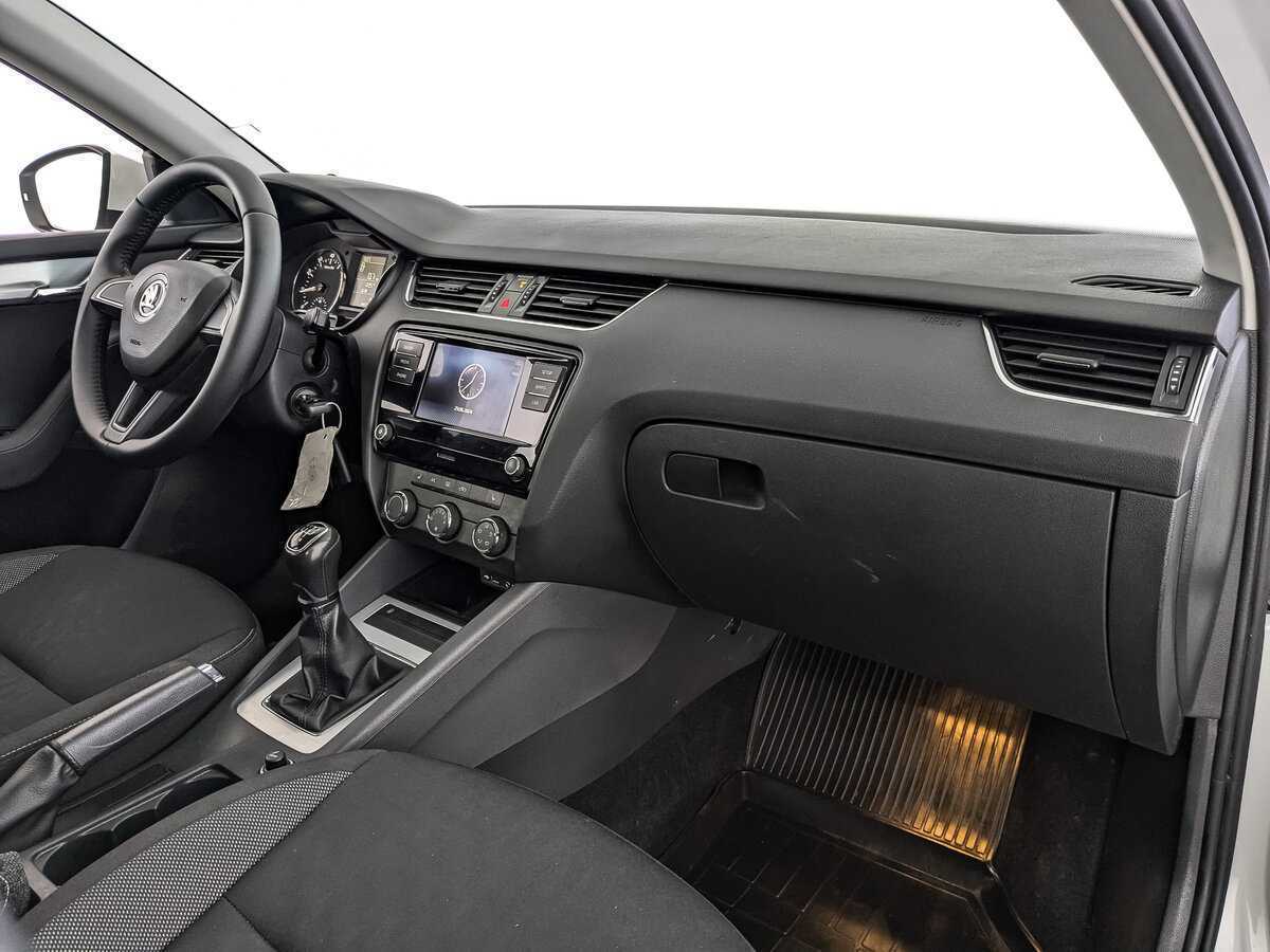 Шкода Октавия б/у, 2017, Механическая. Фото: #8