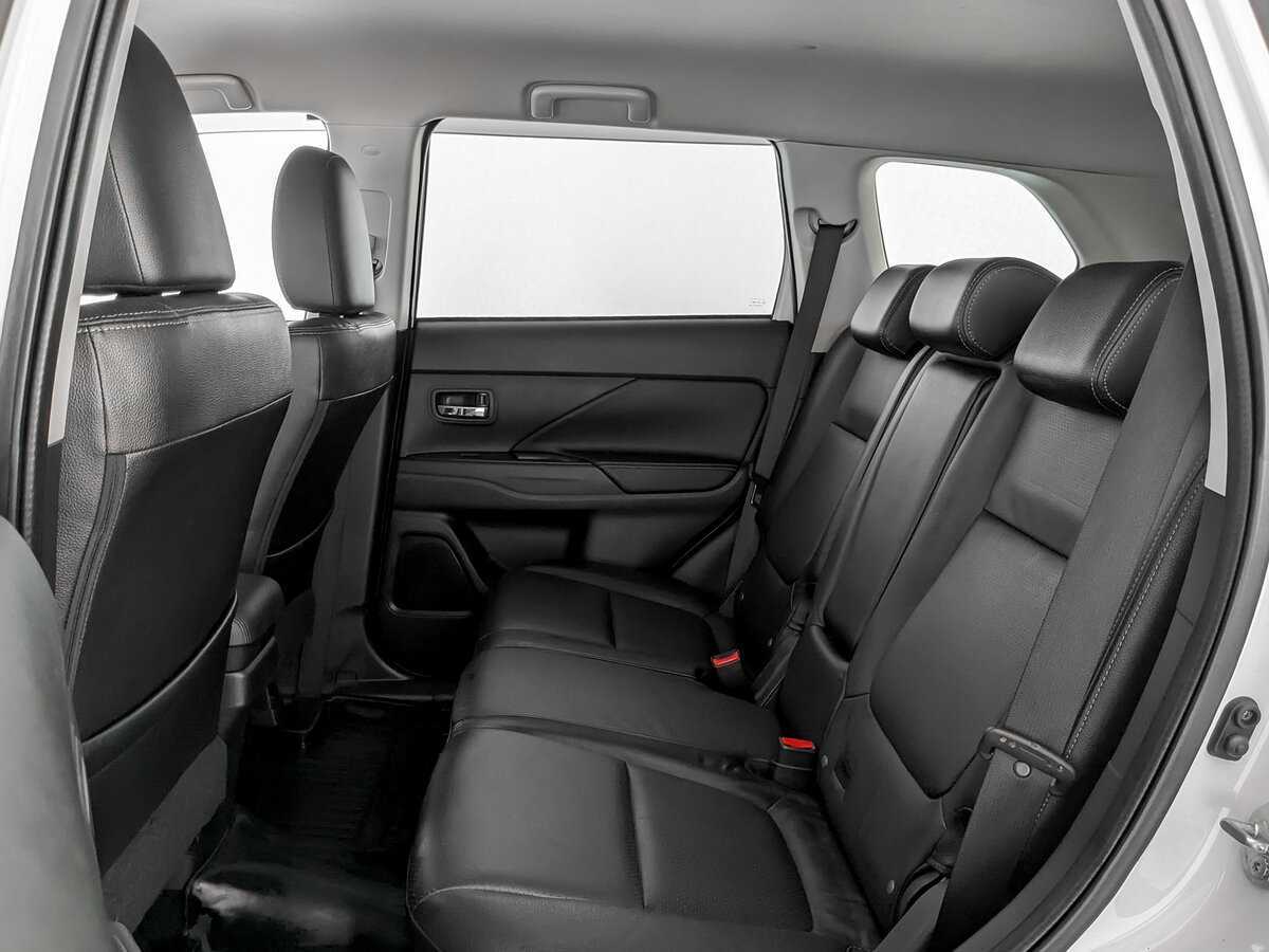 Митсубиши Оутлэндер б/у, 2014, Вариатор. Фото: #9