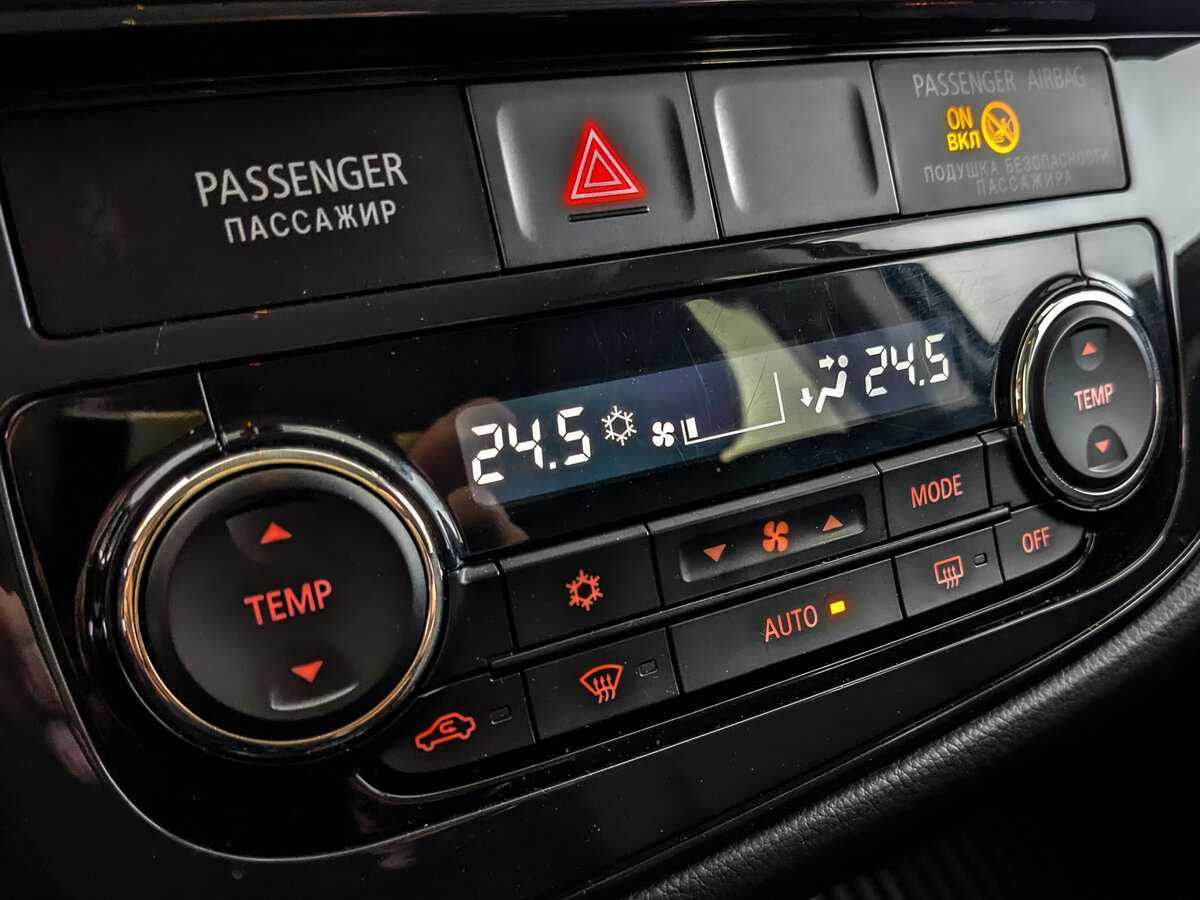 Митсубиши Оутлэндер б/у, 2014, Вариатор. Фото: #21