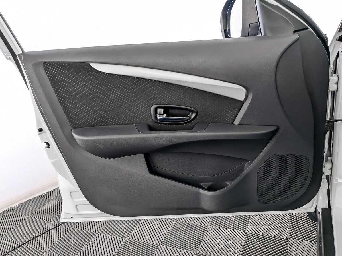 Ниссан Альмера б/у, 2015, Автоматическая. Фото: #14