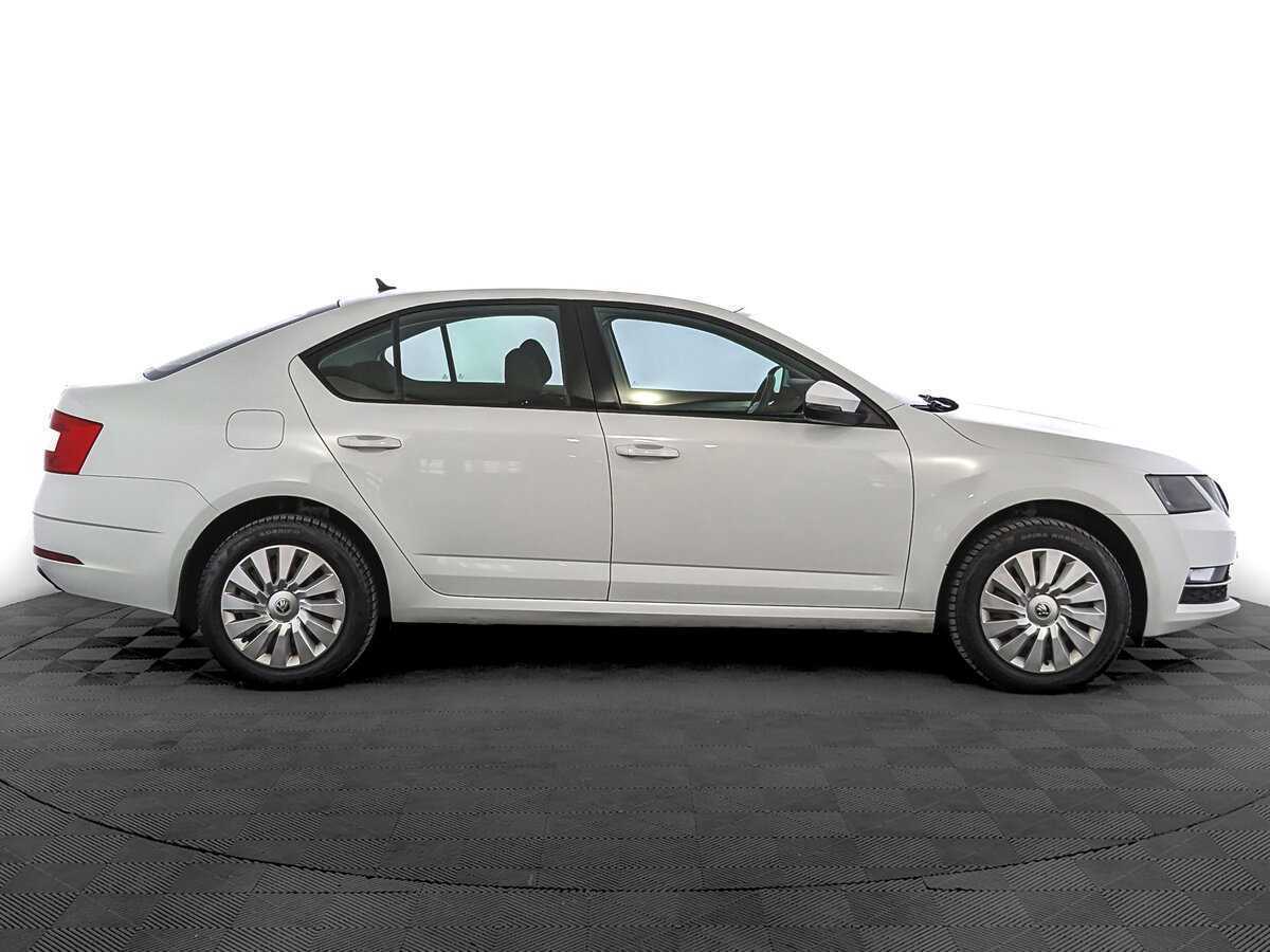 Шкода Октавия б/у, 2017, Механическая. Фото: #3