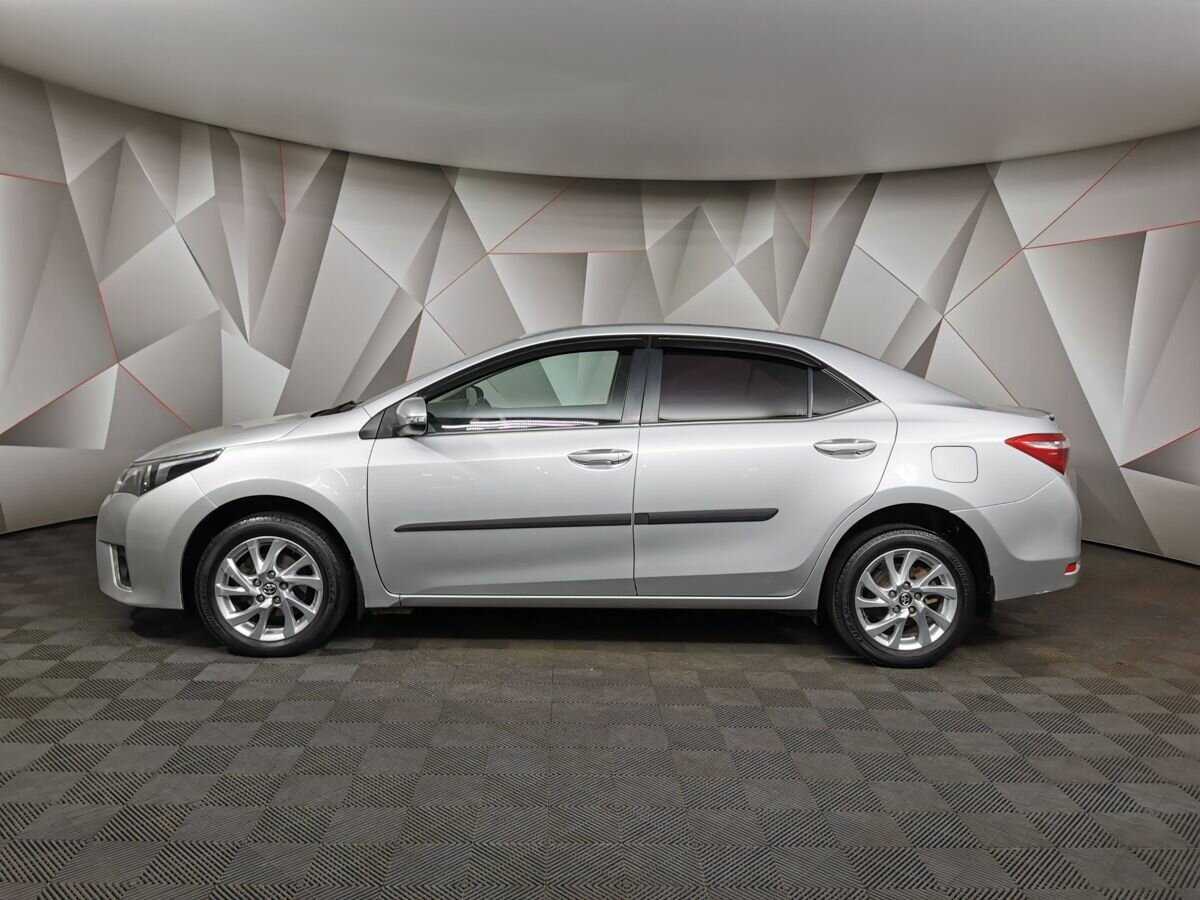 Тойота Королла б/у, 2013, Механическая. Фото: #4