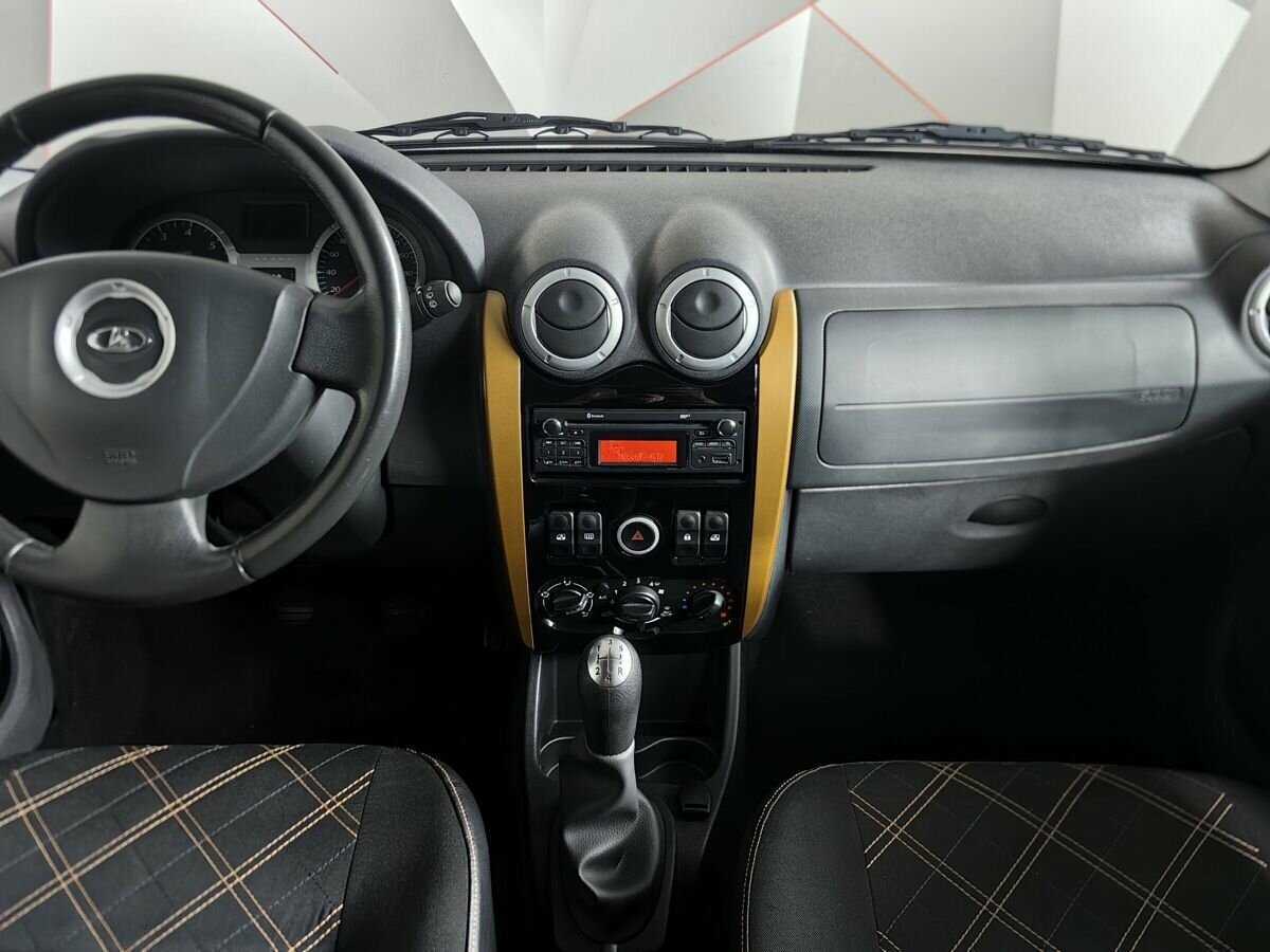 Лада (ВАЗ) Ларгус б/у, 2015, Механическая. Фото: #10