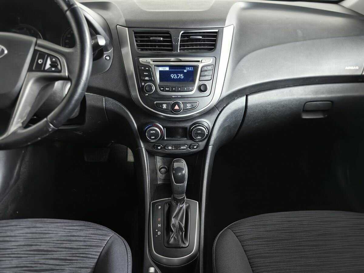 Хендай Солярис б/у, 2015, Автоматическая. Фото: #10