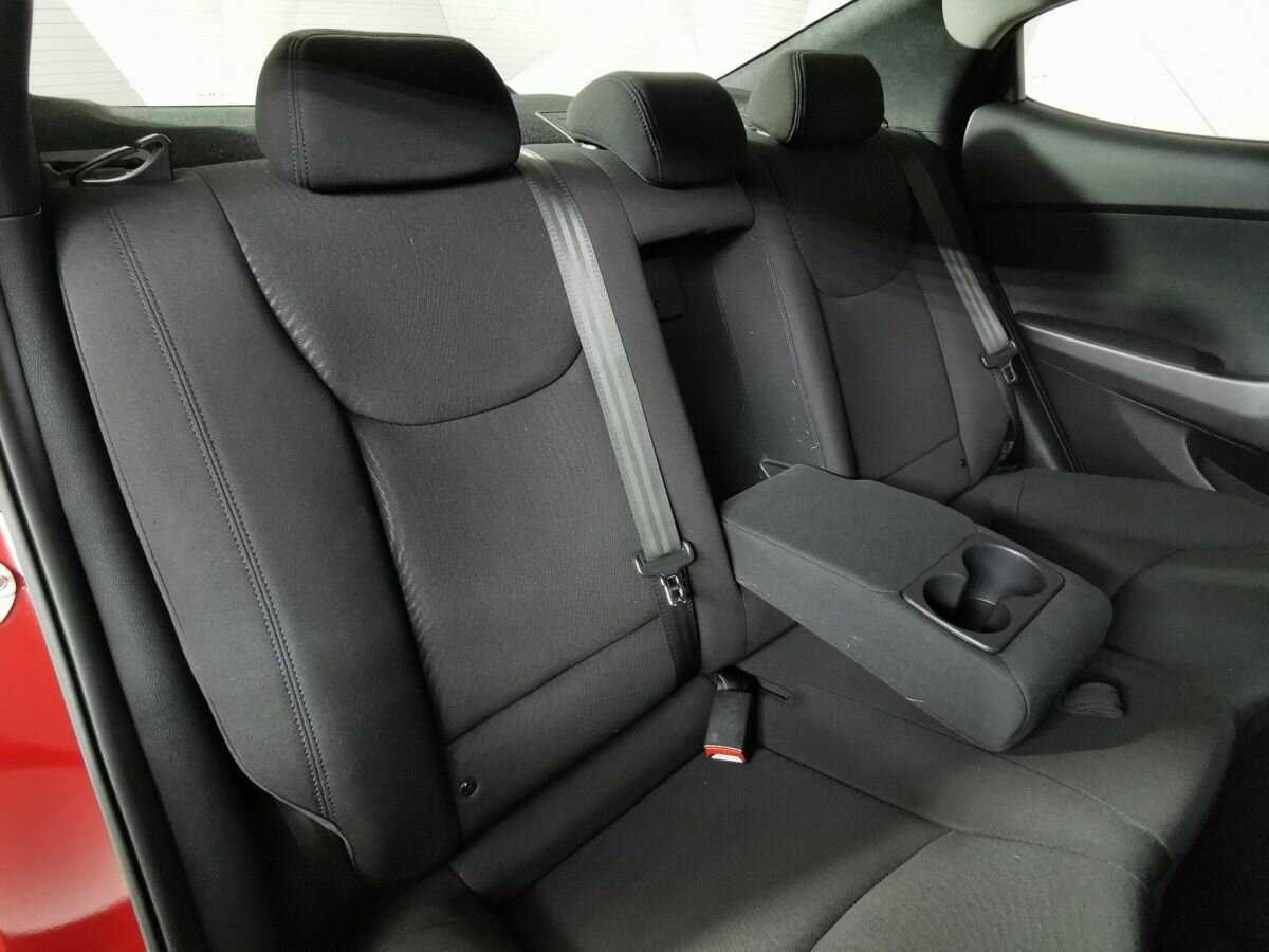 Хендай Елантра б/у, 2015, Автоматическая. Фото: #12