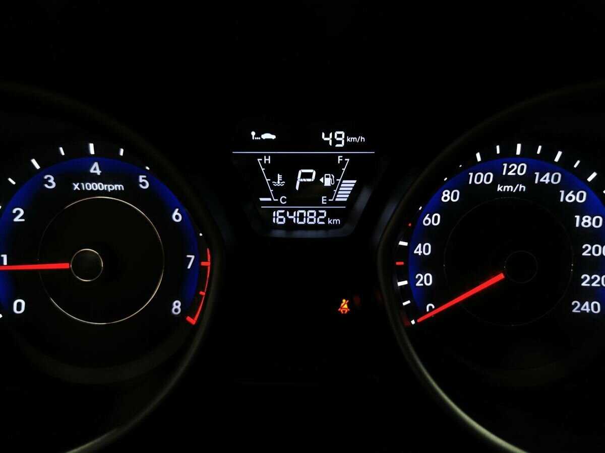 Хендай Елантра б/у, 2015, Автоматическая. Фото: #15