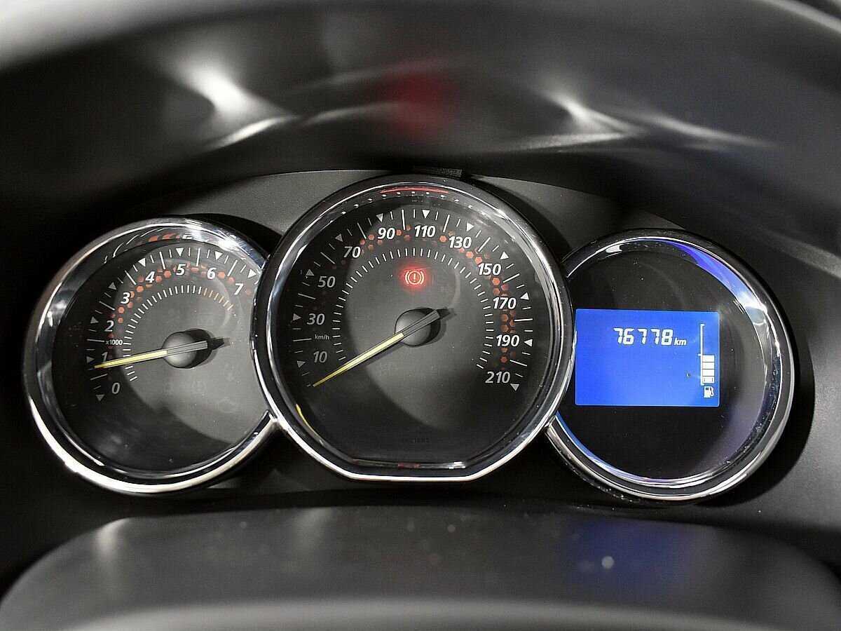 Рено Сандеро б/у, 2016, Механическая. Фото: #11