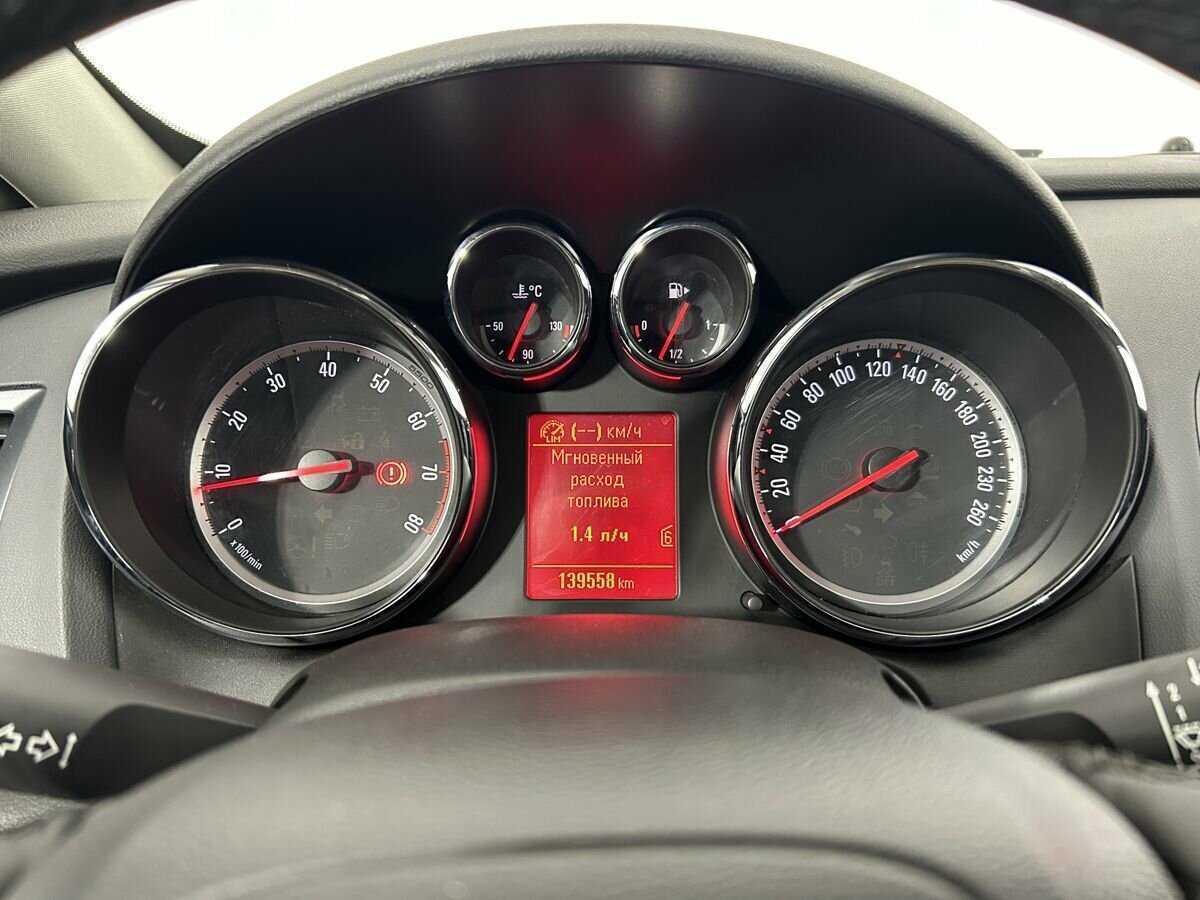 Опель Астра б/у, 2014, Механическая. Фото: #10