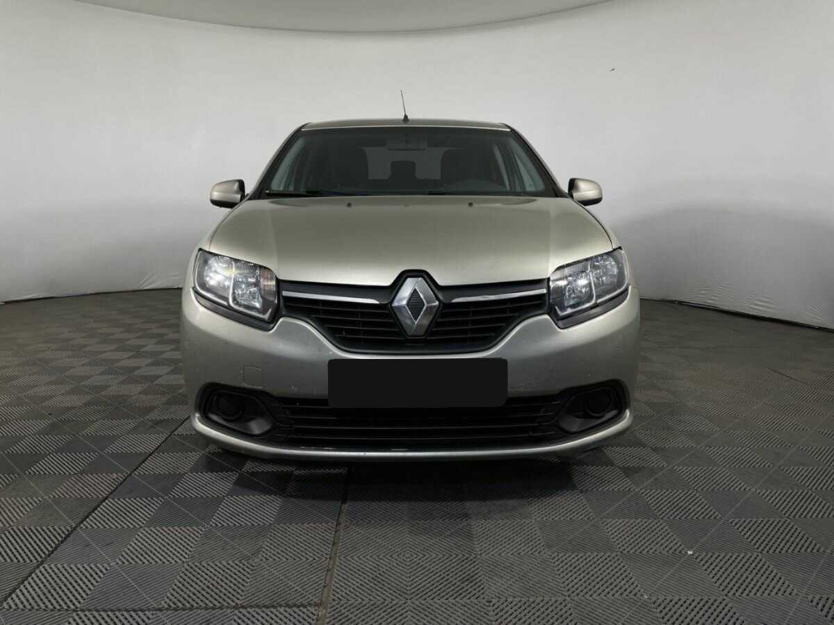 Рено Логан б/у, 2018, Механическая. Фото: #1