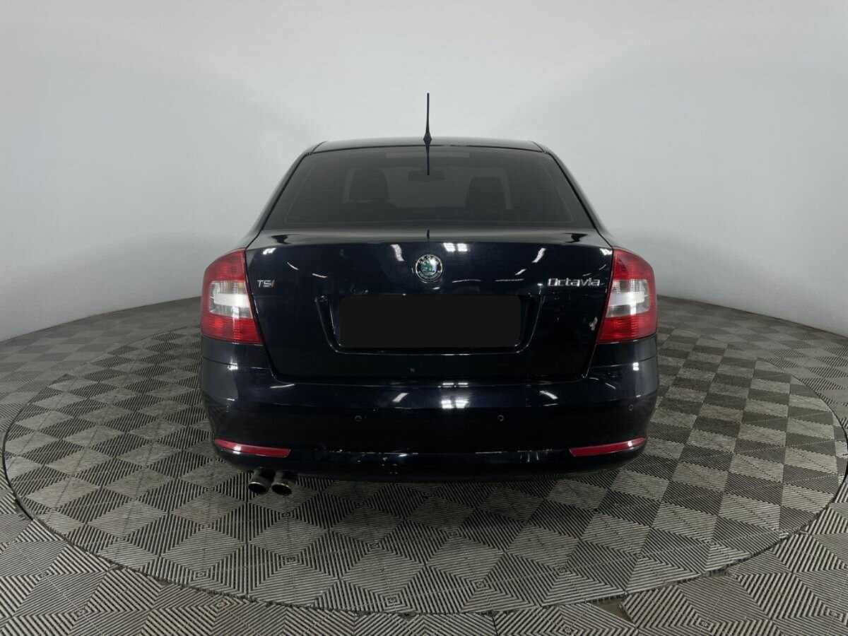 Шкода Октавия б/у, 2012, Механическая. Фото: #2