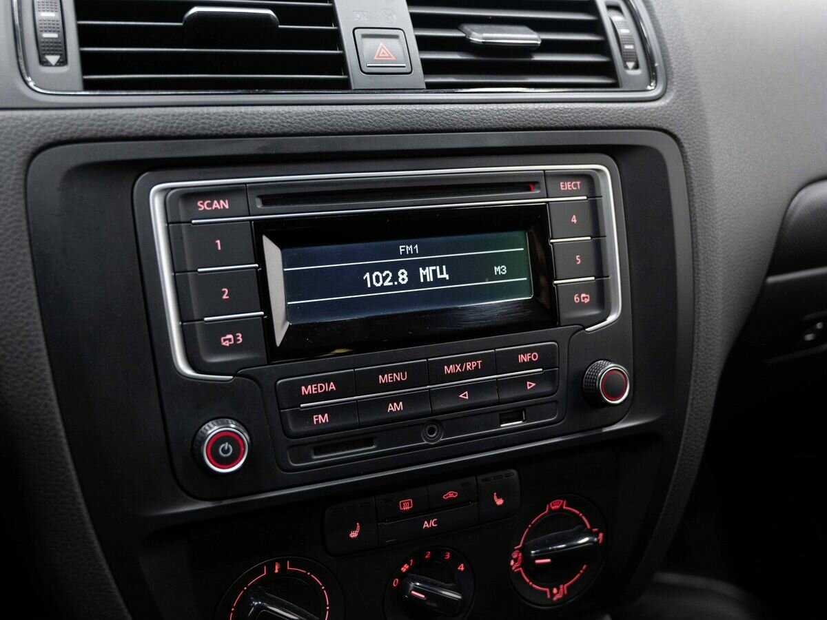 Фольксваген Джетта б/у, 2015, Автоматическая. Фото: #15