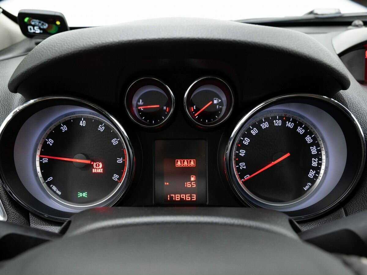 Опель Мокка б/у, 2013, Механическая. Фото: #16