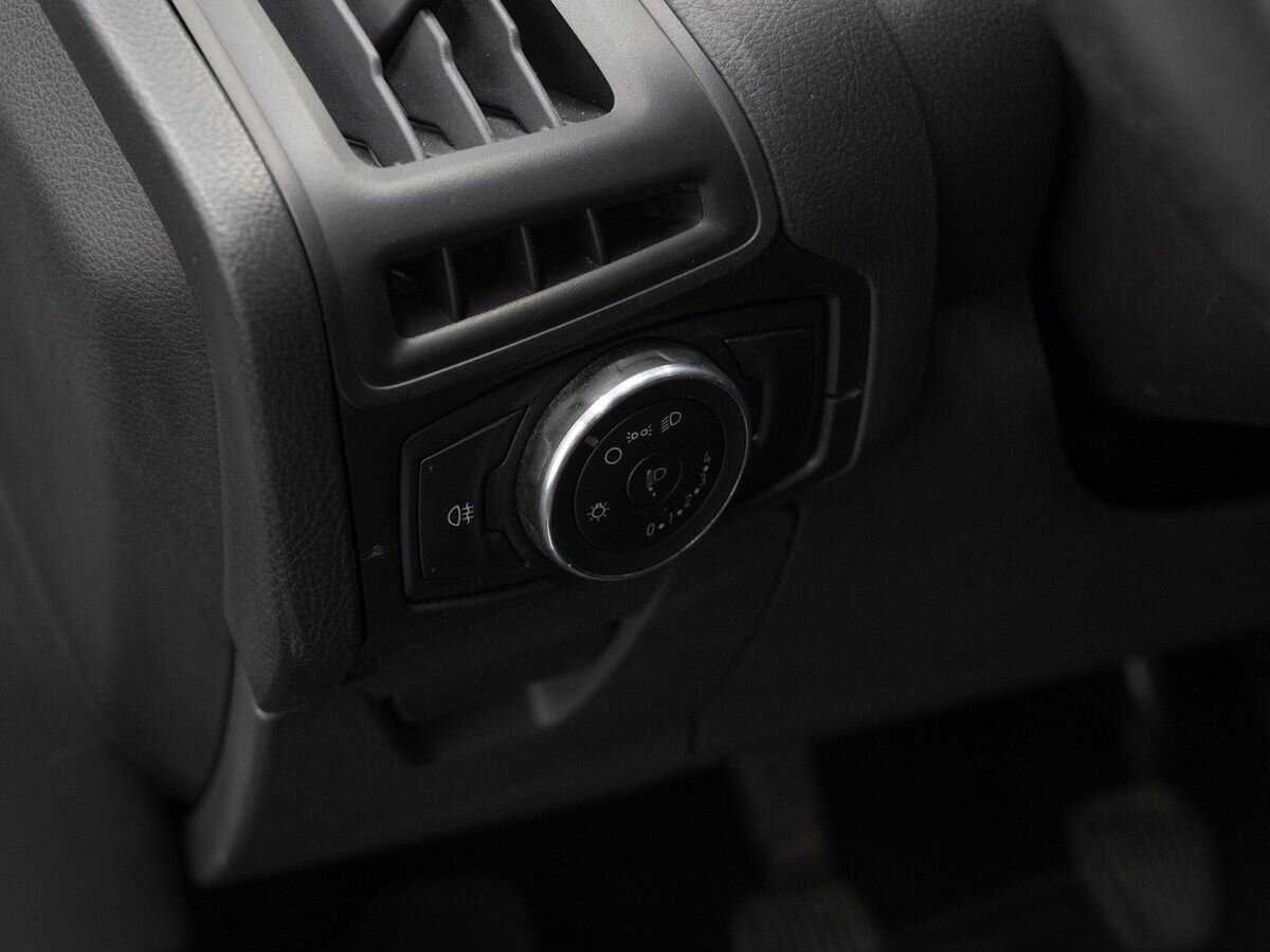 Форд Фокус б/у, 2012, Механическая. Фото: #15