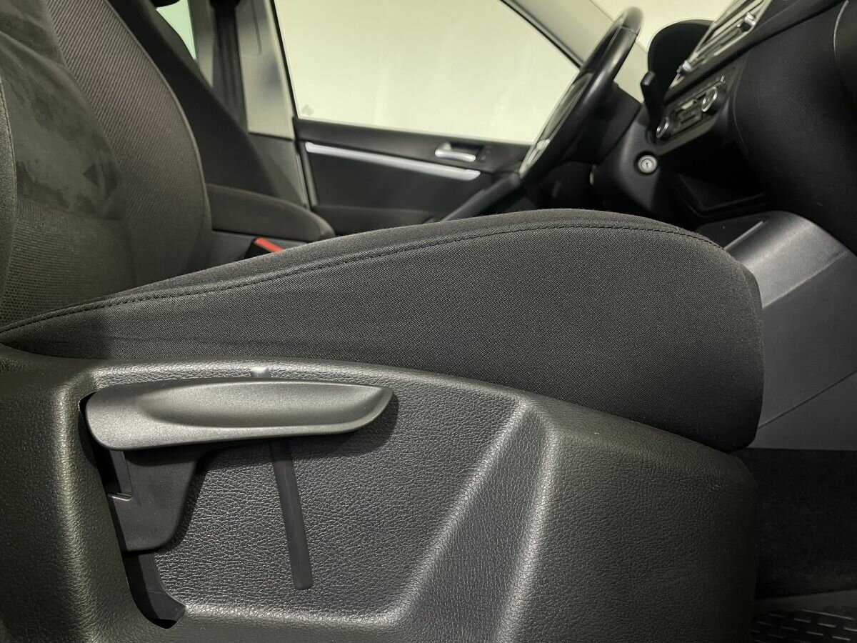 Фольксваген Тигуан б/у, 2012, Автоматическая. Фото: #13