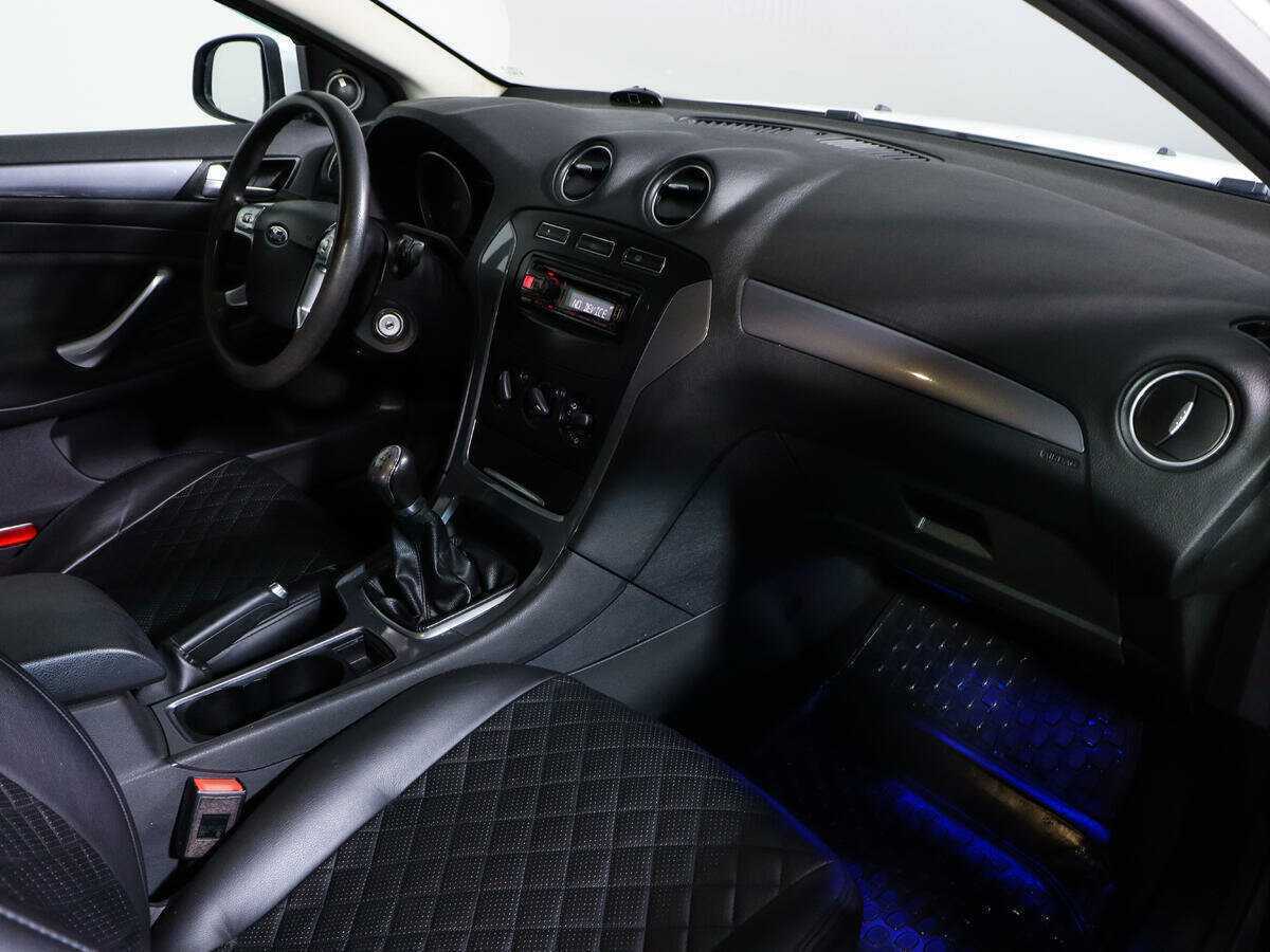 Форд Мондео б/у, 2012, Механическая. Фото: #6